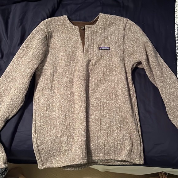 Mens Patagonia three button sweater- like brand new - Picture 1 of 2